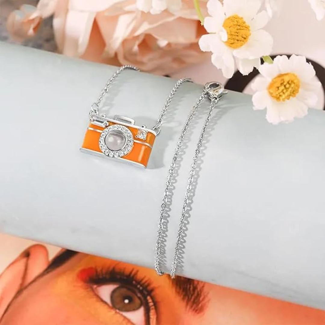 Collar Cámara Personalizada con Foto Interior | Joya Proyector Única